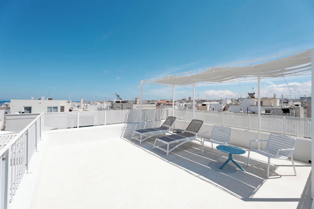 Donna Domenica Boutique Suites 2/50