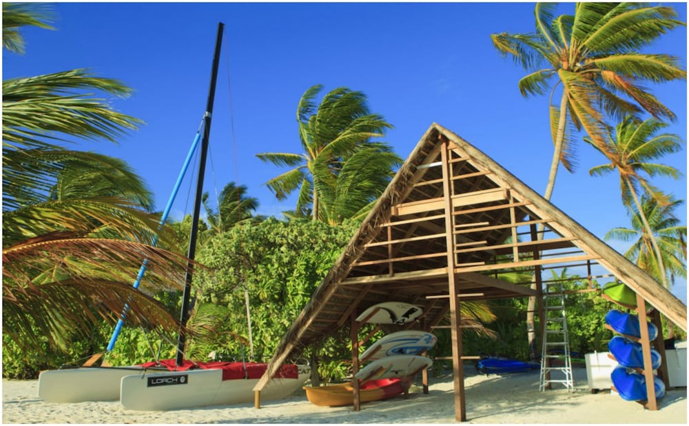 OUTRIGGER Maldives Maafushivaru Resort 42/50