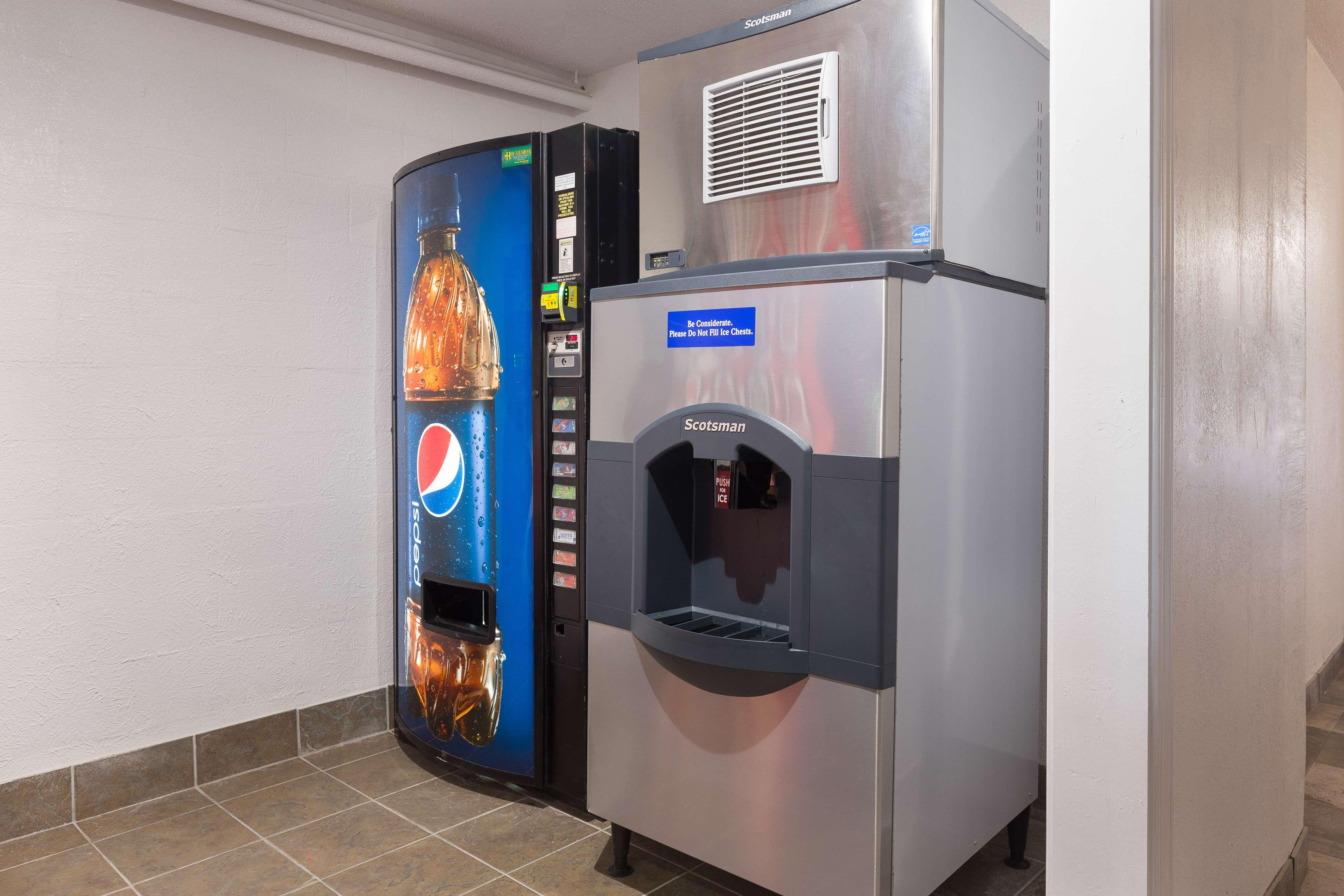 Americas Best Value Inn Lincoln, IL 15/28