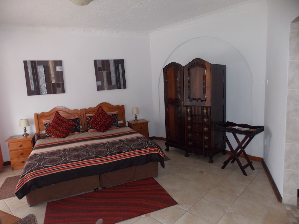 Bizafrika Guest Lodge &amp; Conference Center 30/50