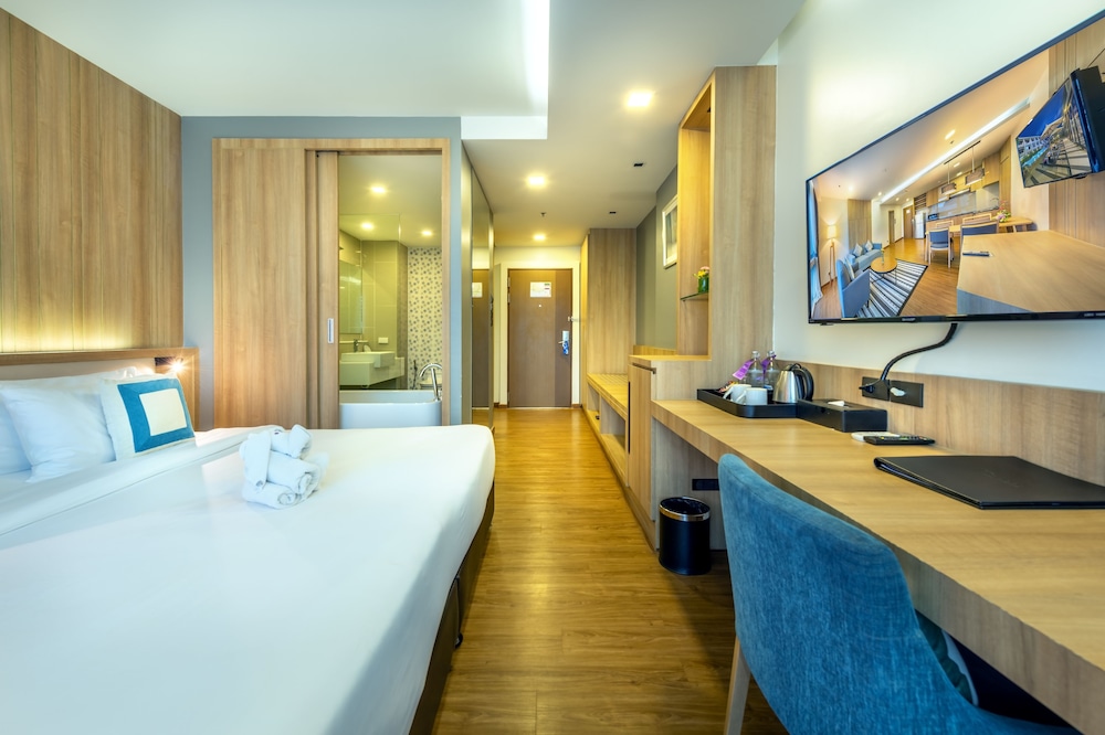Plaai Prime Hotel (ex D Varee Diva Central Rayong) 12/71