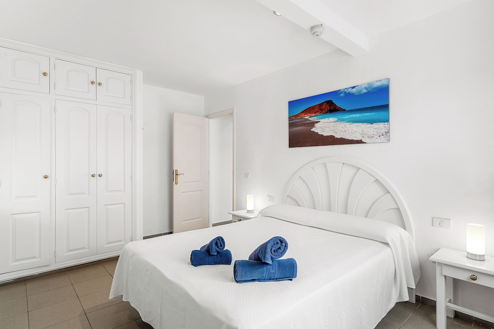 2 BEDROOMS, DELUXE, APARTMENT, OCEAN VIEW