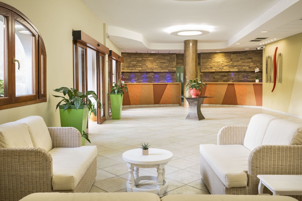 Blu Hotel Morisco Village 23/80