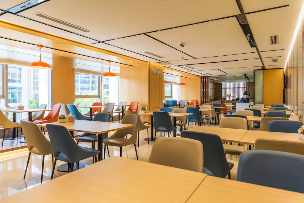 restaurant cafeteria
