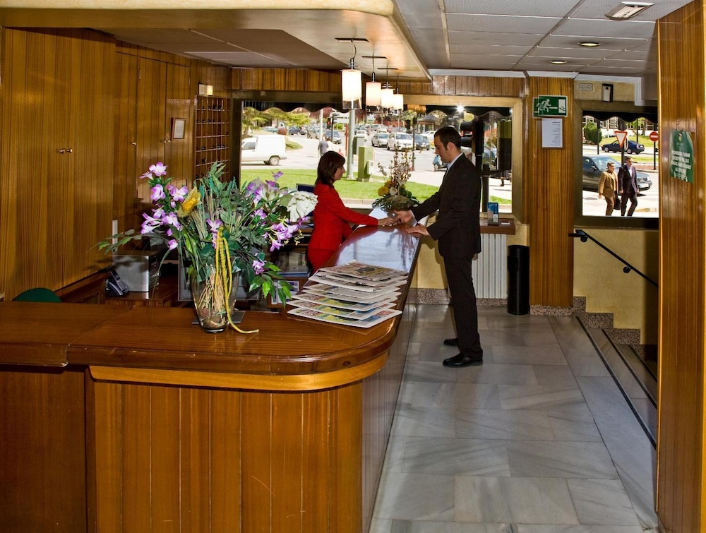 Hotel Castilla 5/27
