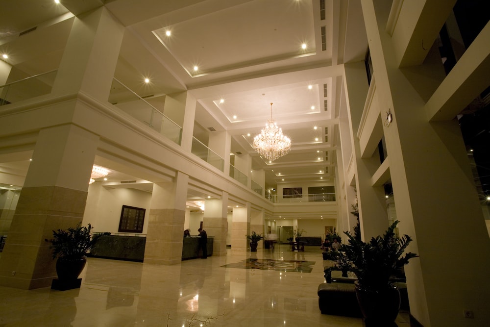 Sintesa Peninsula Hotel 9/40