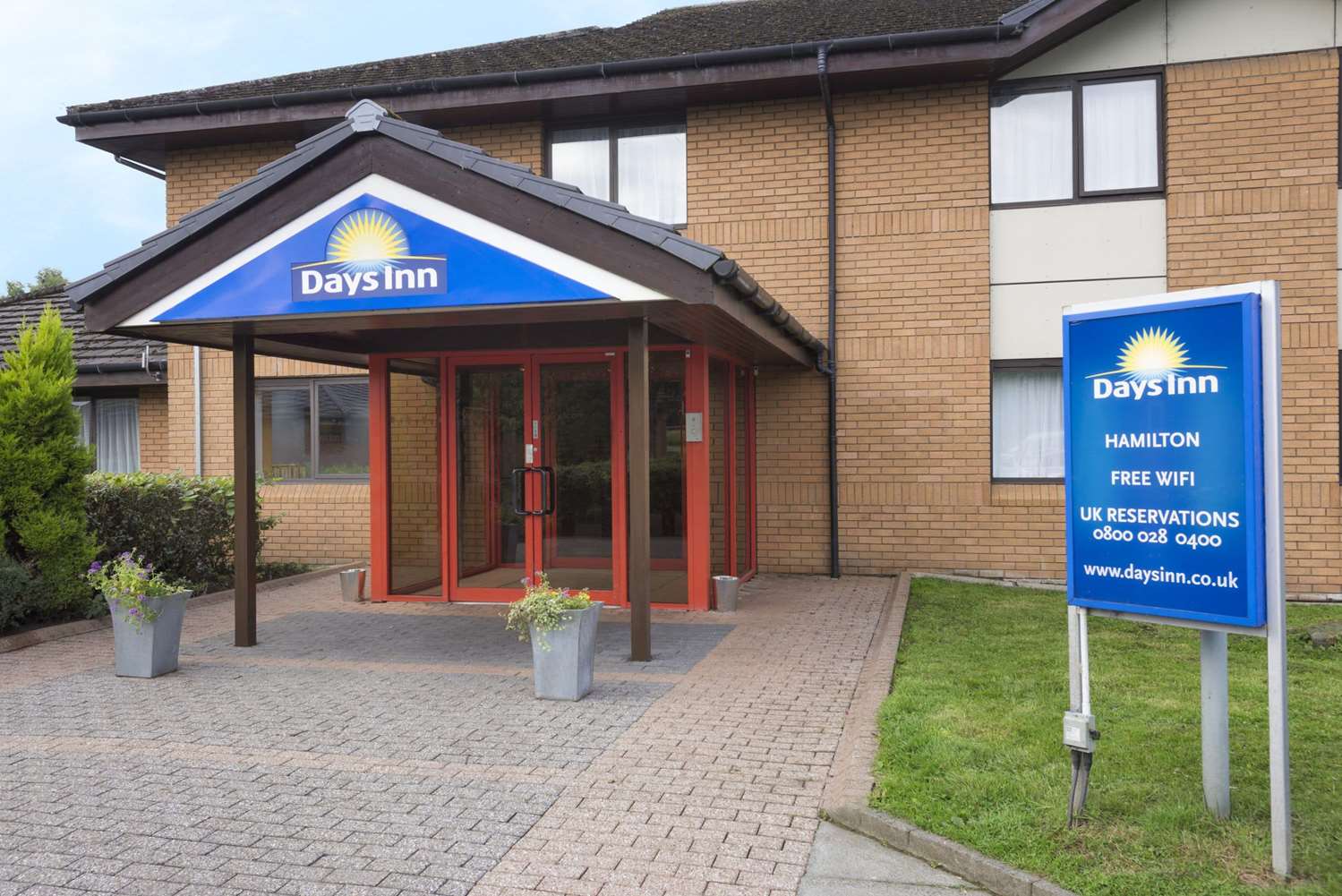 Days Inn by Wyndham Hamilton 1/9