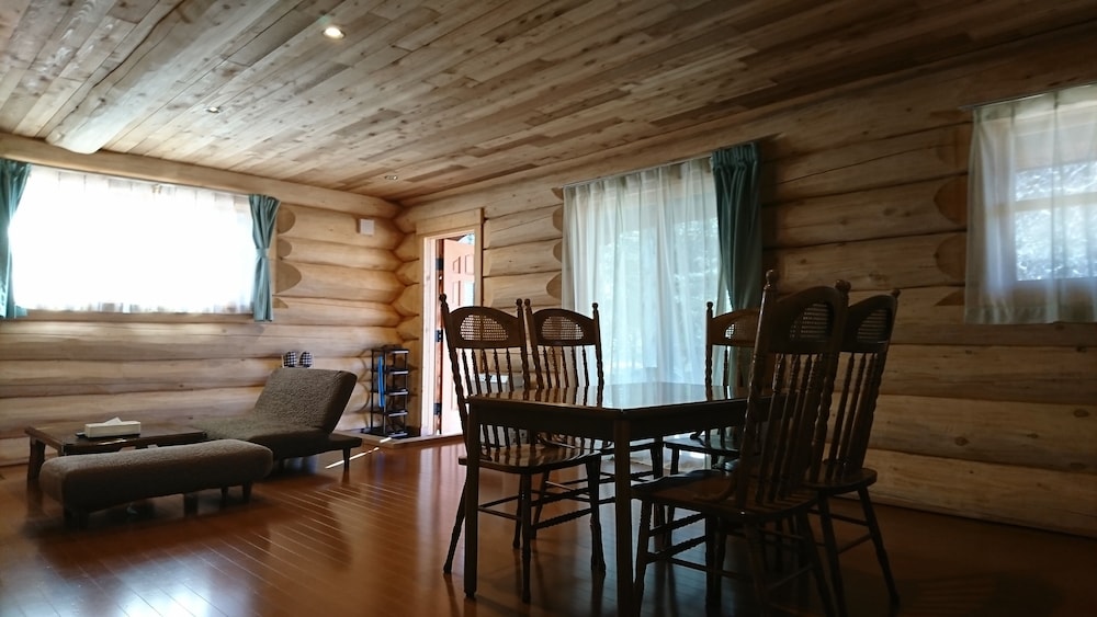 Karuizawa Sunny Village 32/50
