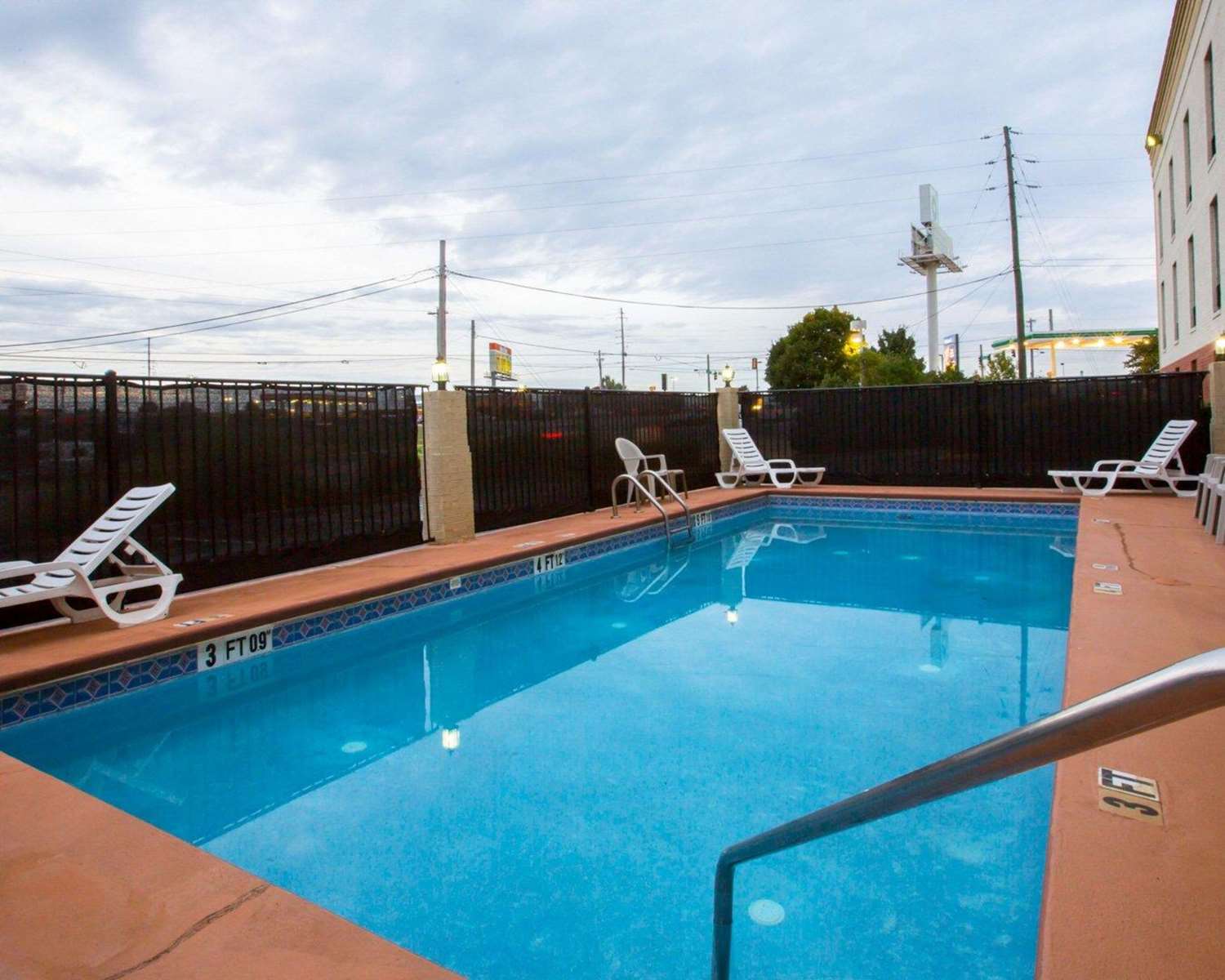 Comfort Suites Cumming-Atlanta near Northside Hospital Forsyth 6/12