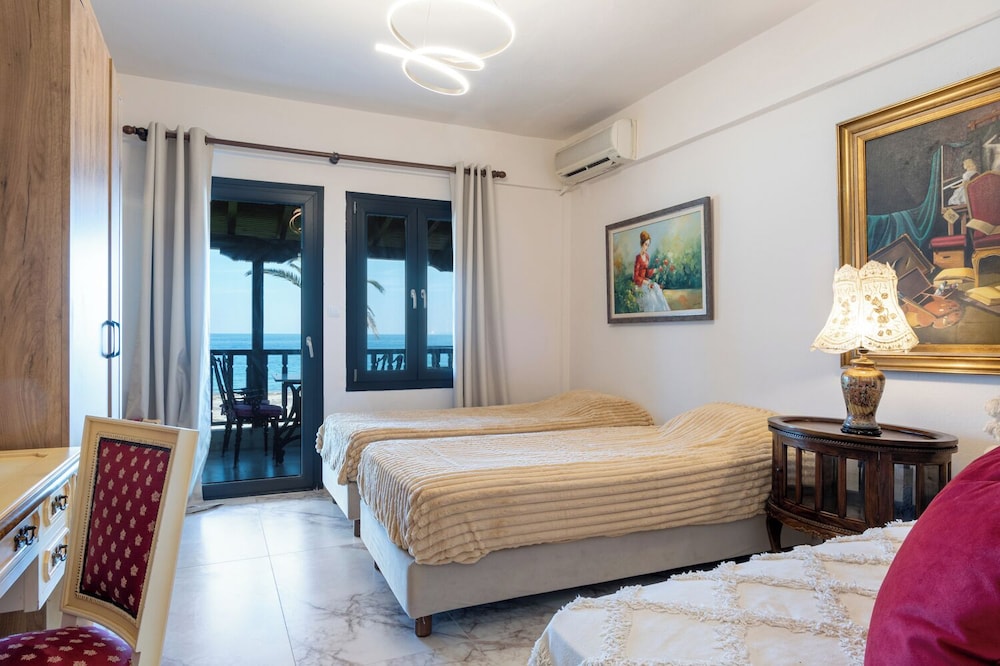 Sea, 2 Bedrooms, Collection, King Bed, 3 Beds, Large، Assa Maris Beach Hotel 2/5