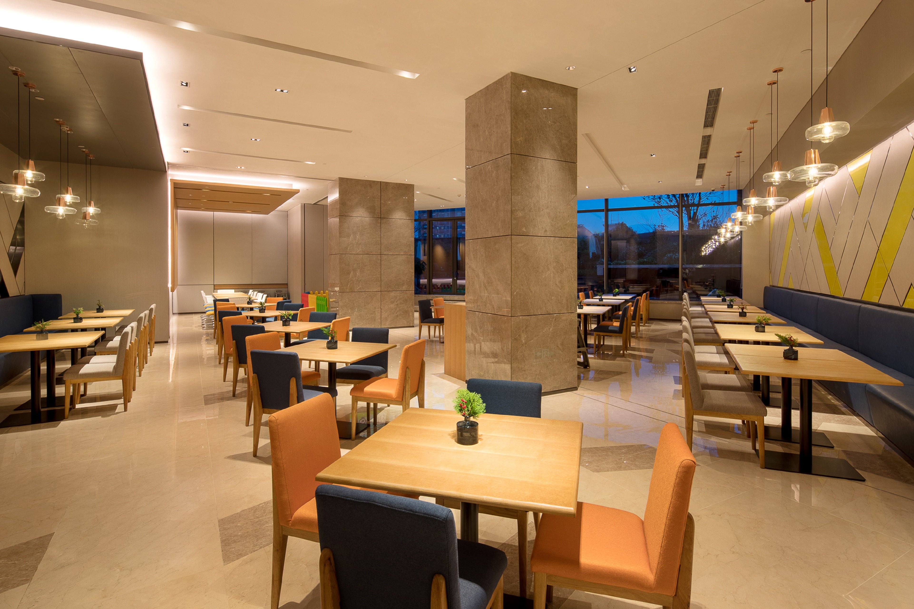 HOLIDAY INN EXPRESS SUZHOU NEW DISTRICT 16/24