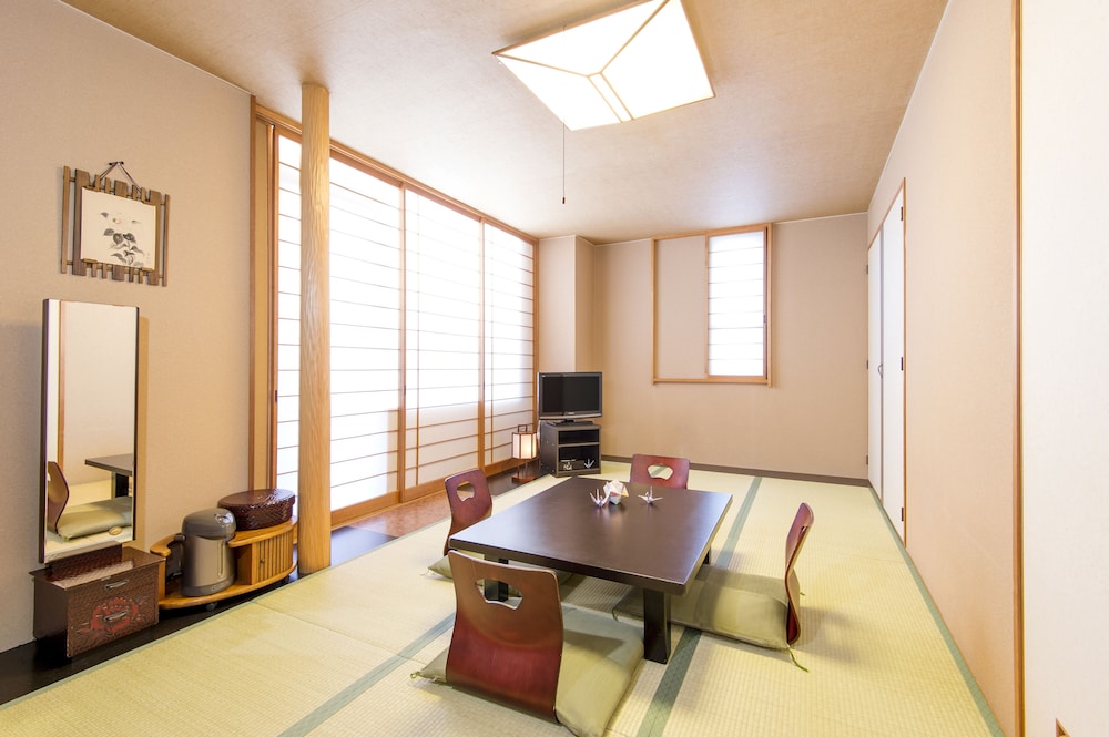 Hakuba Mominoki Hotel 48/74