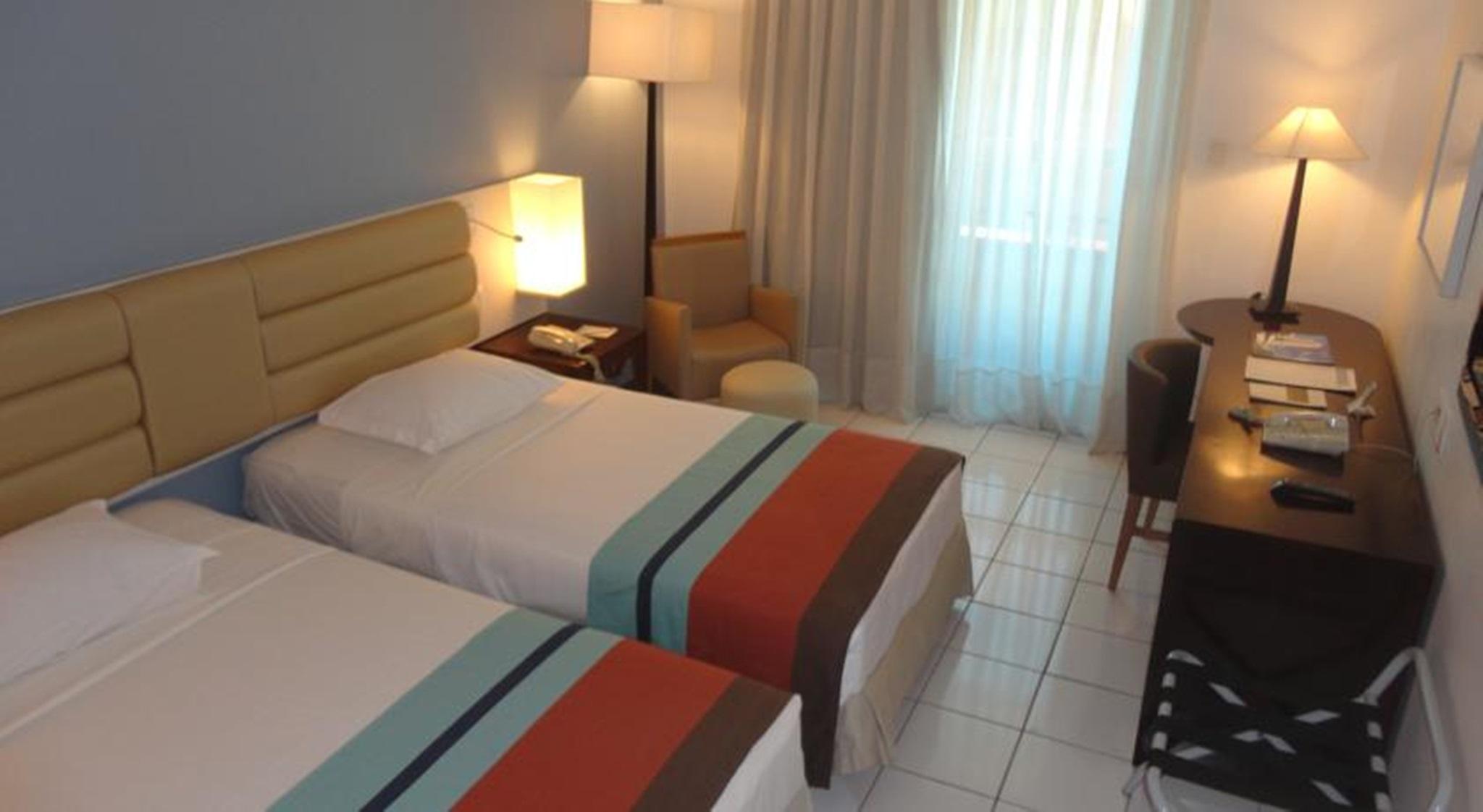 HOTEL LUZEIROS FORTALEZA 18/40