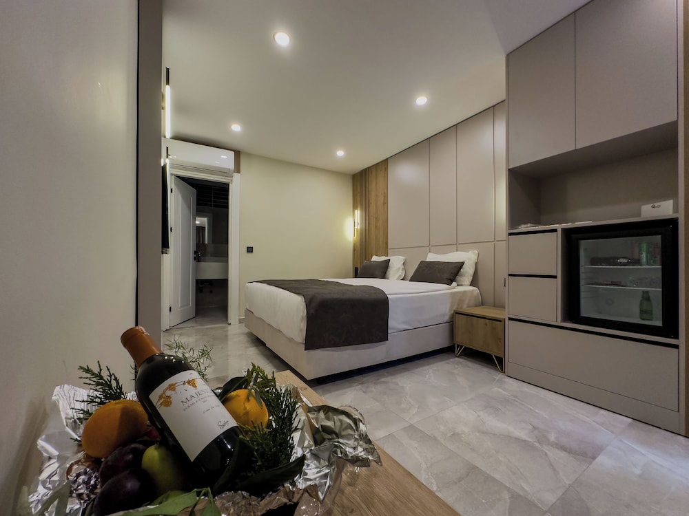 Quality Gold Suite Hotel 4/50