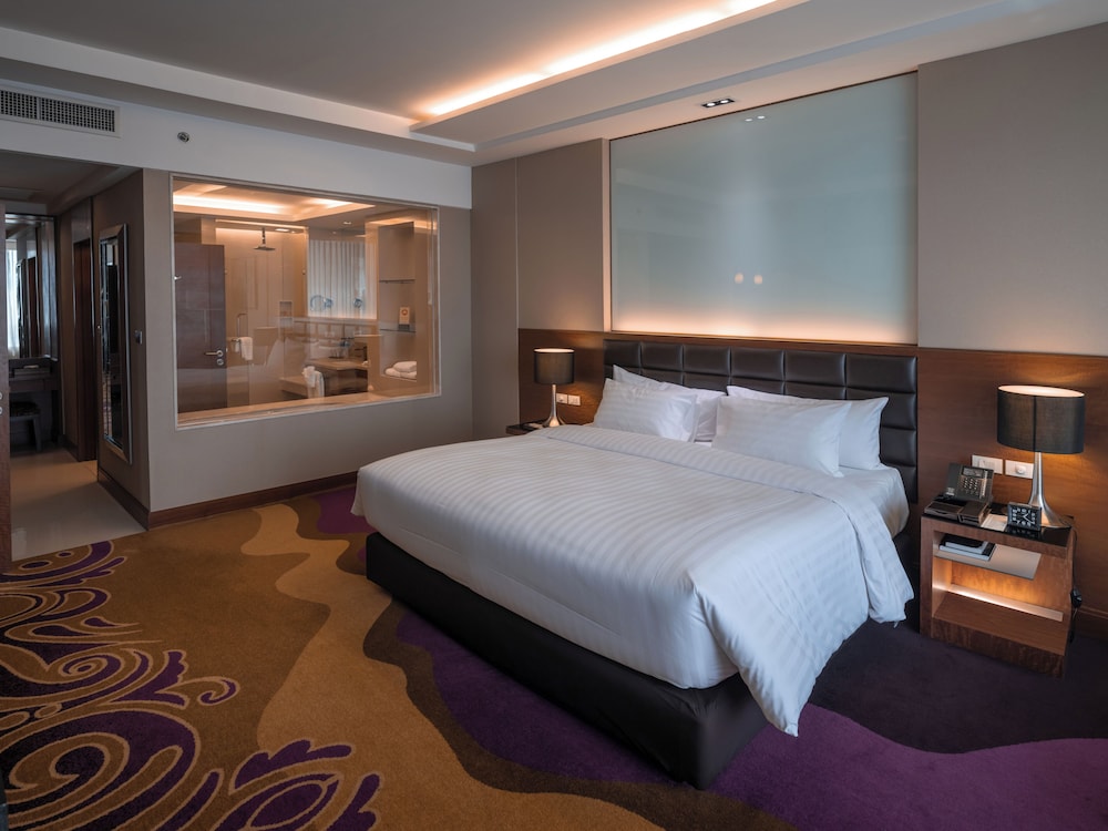 Deluxe Suite Room