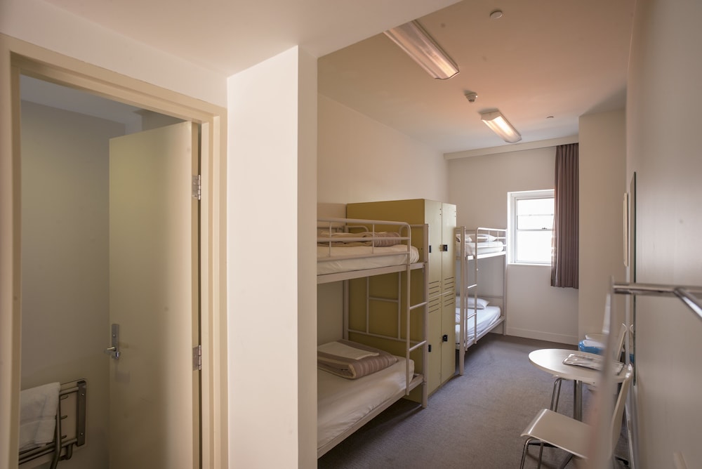 YHA Sydney Harbour 13/32