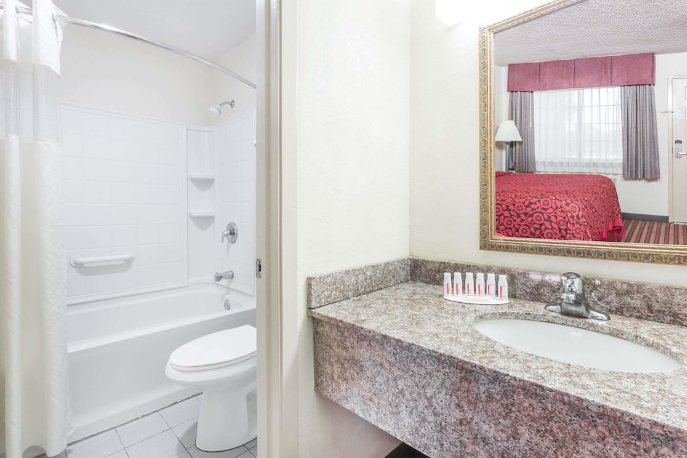 Days Inn by Wyndham Portland/Corpus Christi 9/21