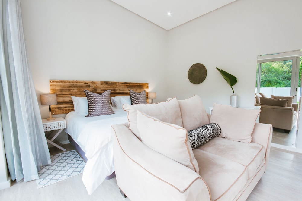 A Riverbed Guesthouse 13/50