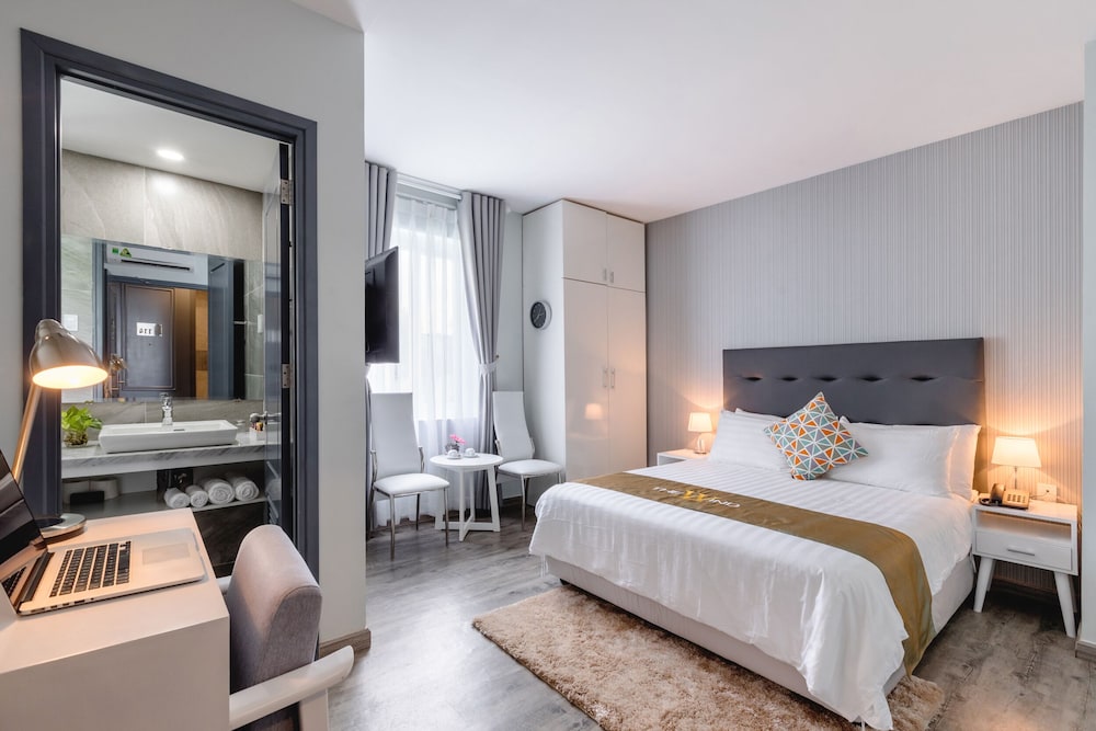 SUPERIOR, DOUBLE BED