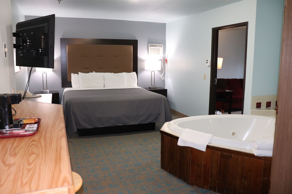 Bay Inn Tawas City 7/31