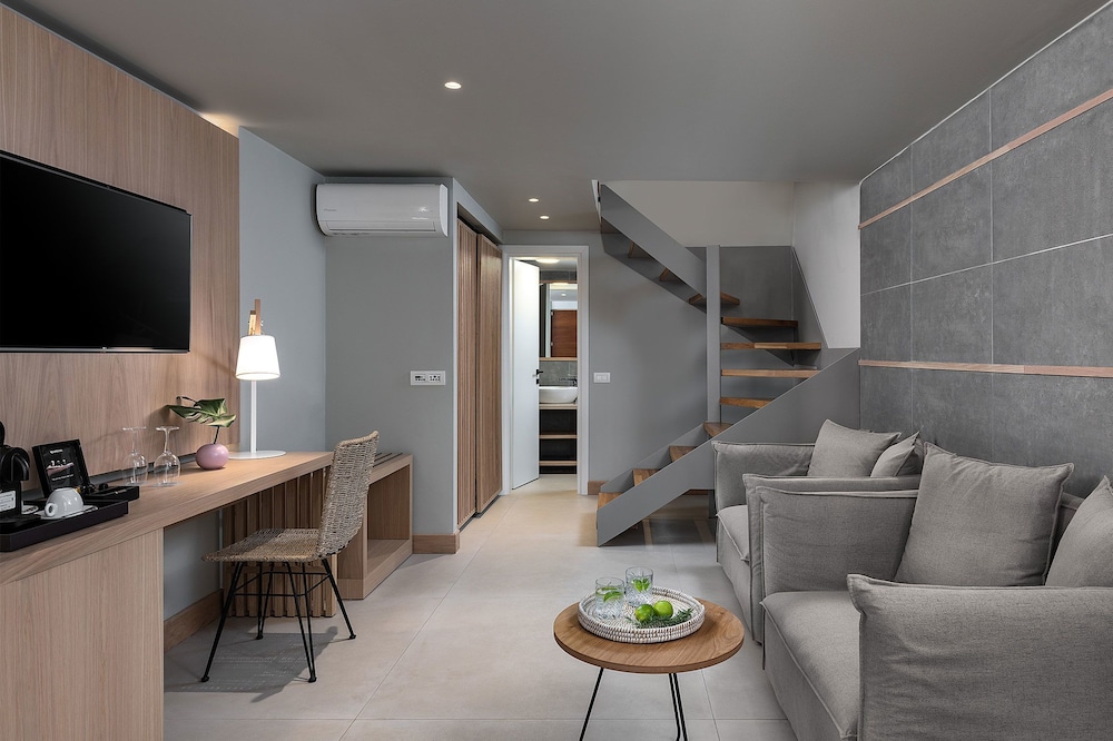Ikones Seafront Luxury Suites - Adults Only 45/65