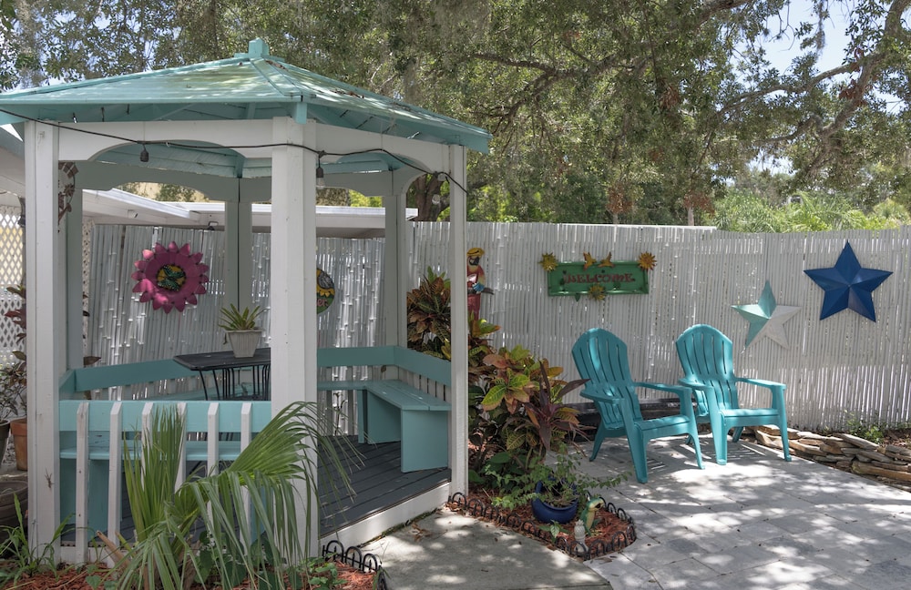 The Heirloom Inn 38/46