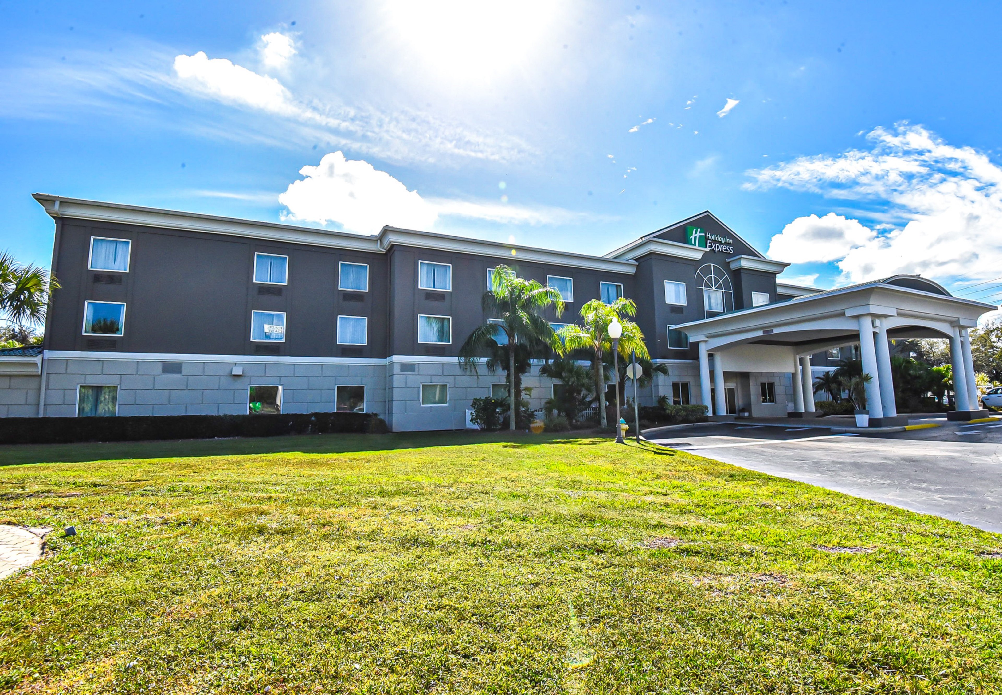 Holiday Inn Express and Suites Cocoa 43/50
