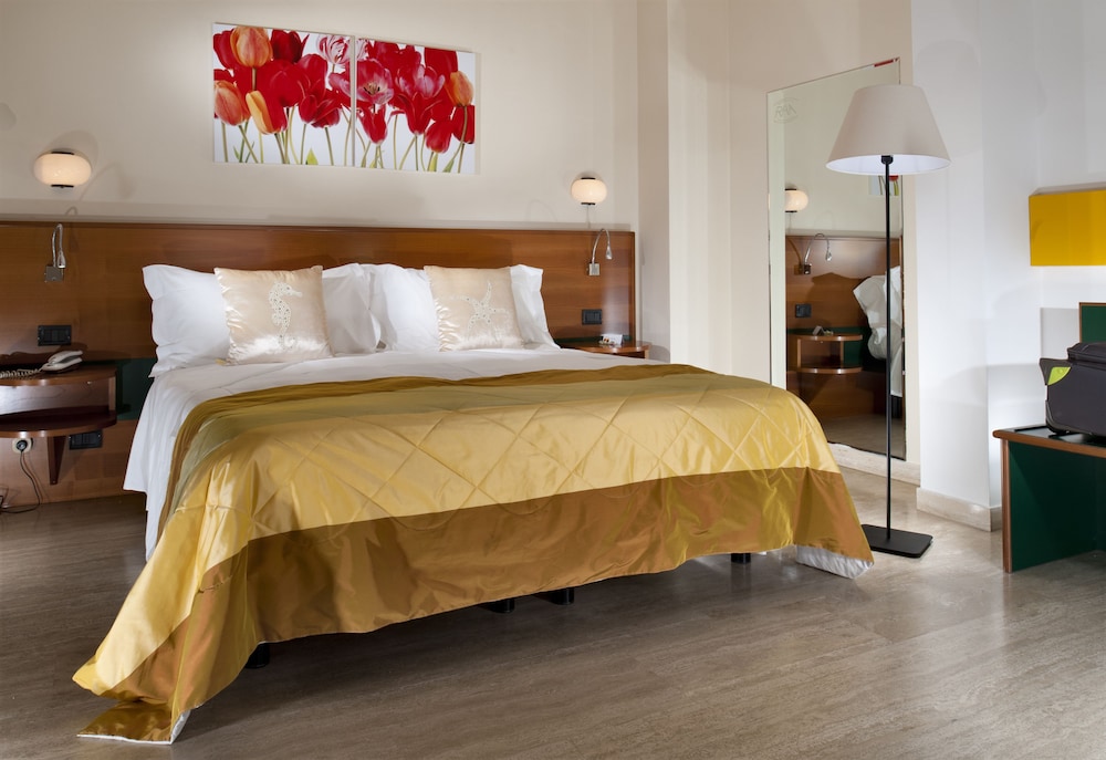 Astoria Suite Hotel 10/41