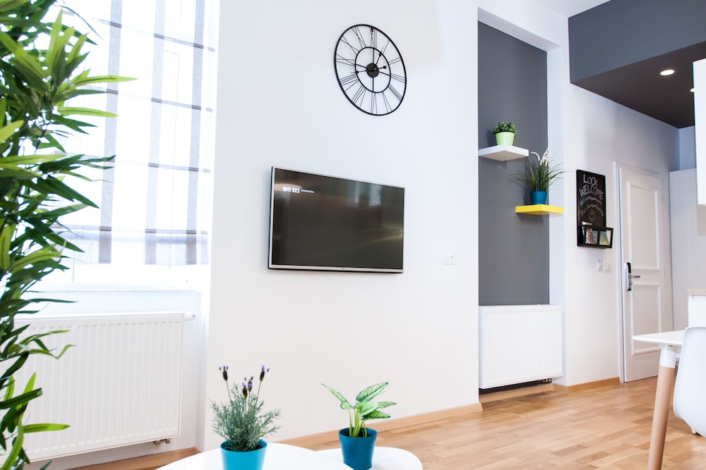 Loox Serviced Apartments Hatzova 14/33