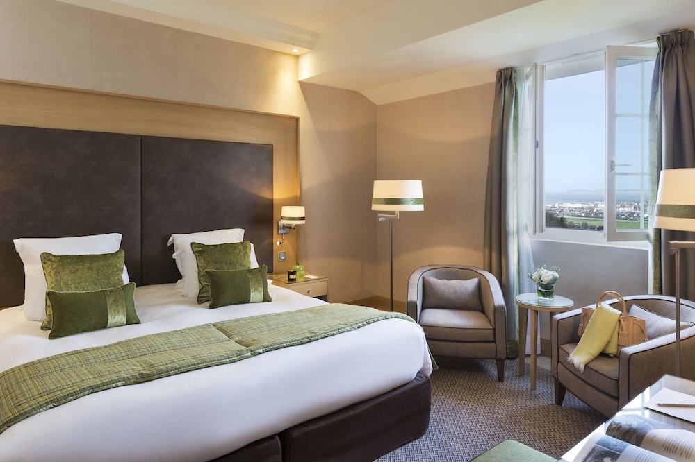 Hotel Barriere L Hotel Du Golf 14/75
