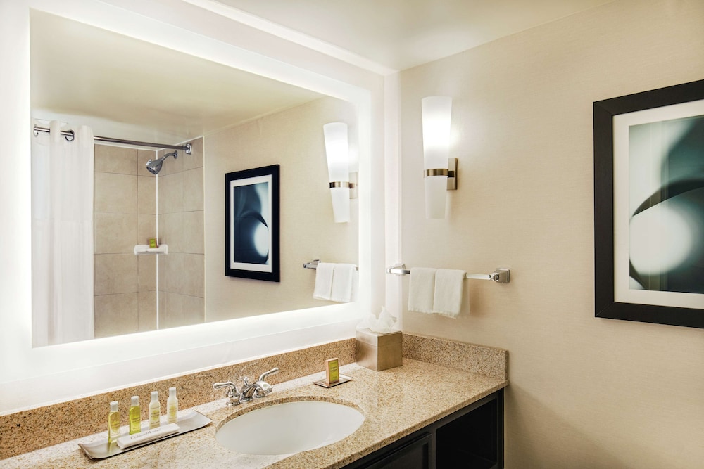 DoubleTree by Hilton Columbia MD 16/47