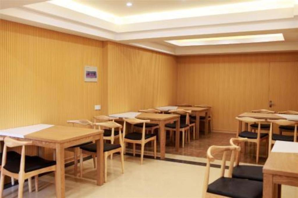 Greentree Inn Binzhou Wudi Ginza Square Express Hotel 38/47