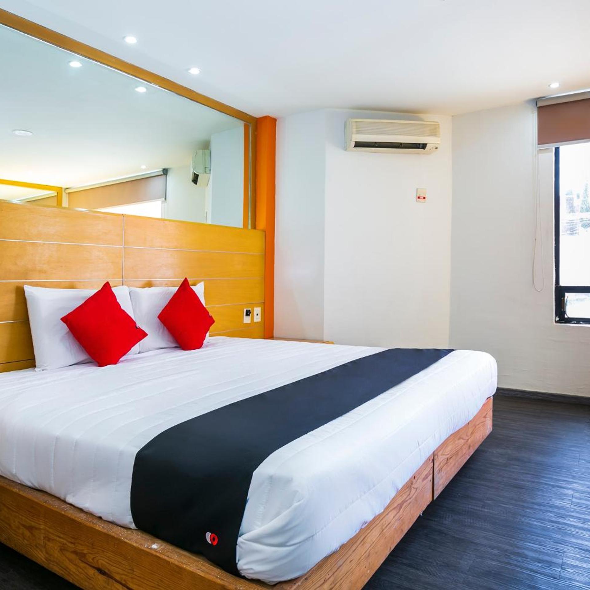 DELUXE, 2 BEDS