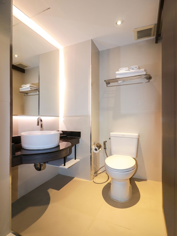 Aim House Bangkok 56/58