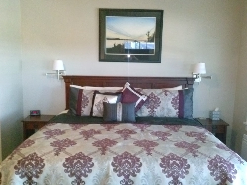Friday Harbor Grand B&B 19/55