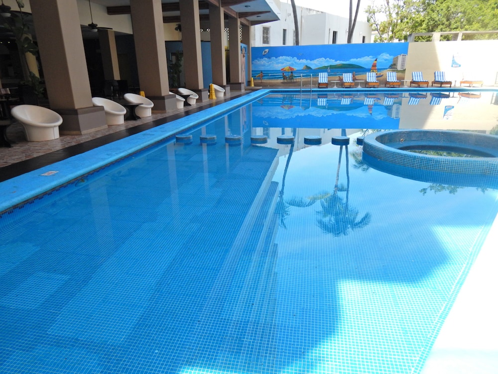 Playa Bonita Hotel 19/40