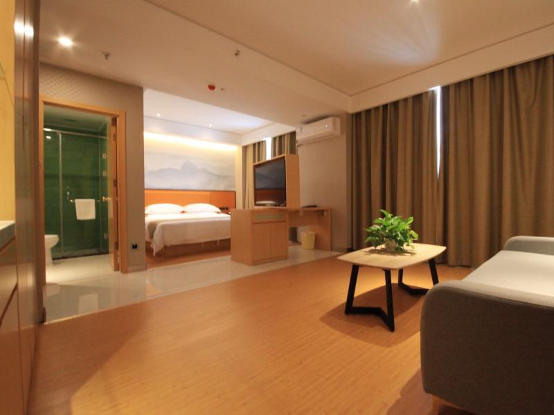 GreenTree Inn Zhengzhou Gongyi Xinxing Road 18/22