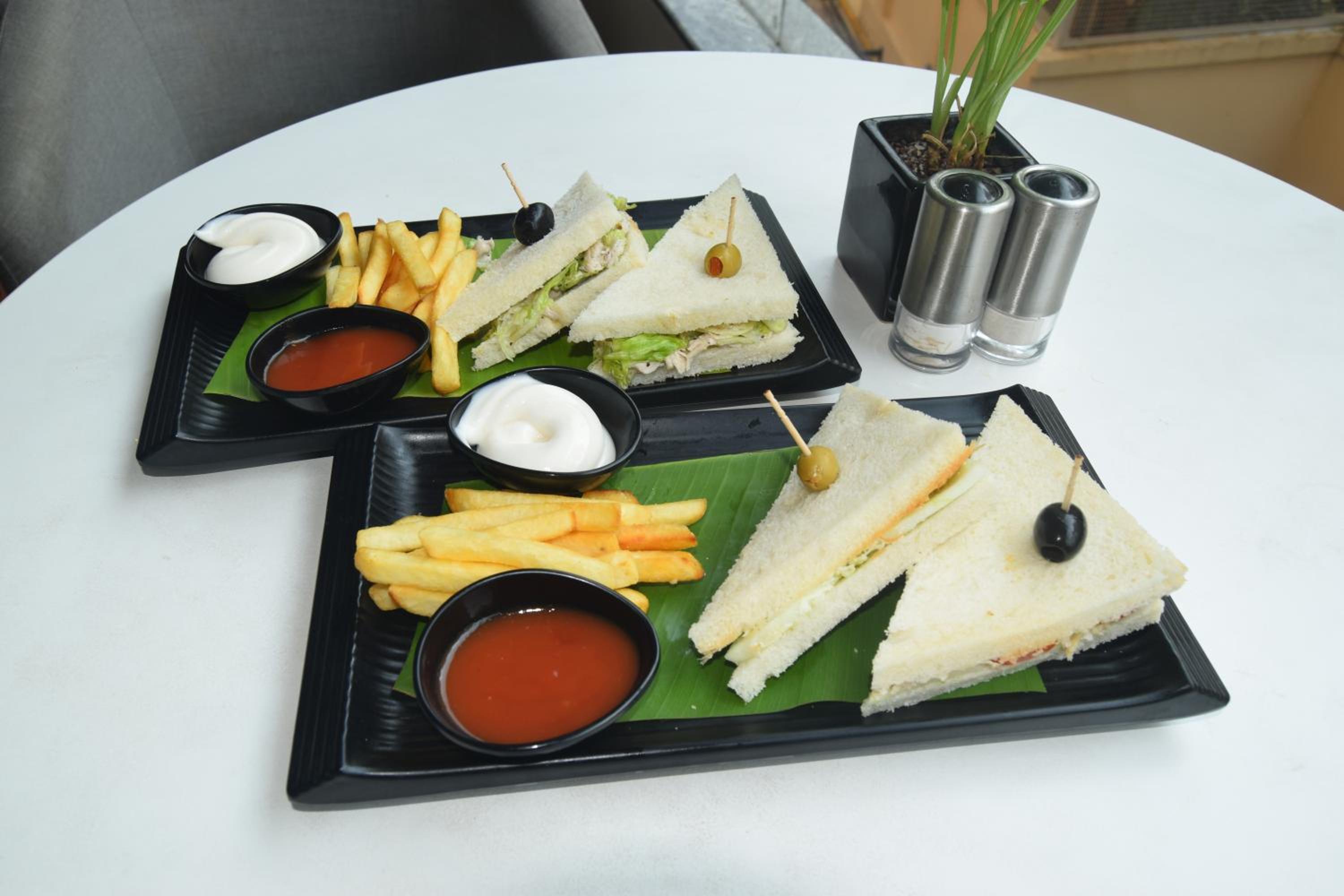 Ginger Ahmedabad Sg Road 33/39