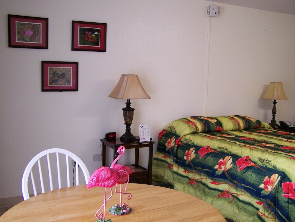 Rock Reef Resort 40/77
