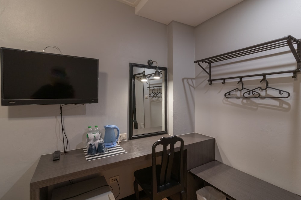Intown Residence 27/71