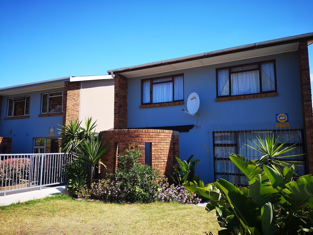 Smithland Guest Apartments 1/50