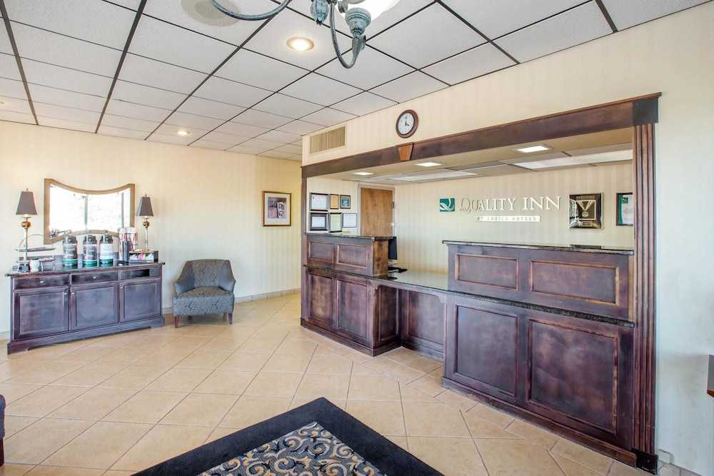 Quality Inn Americus 8/40