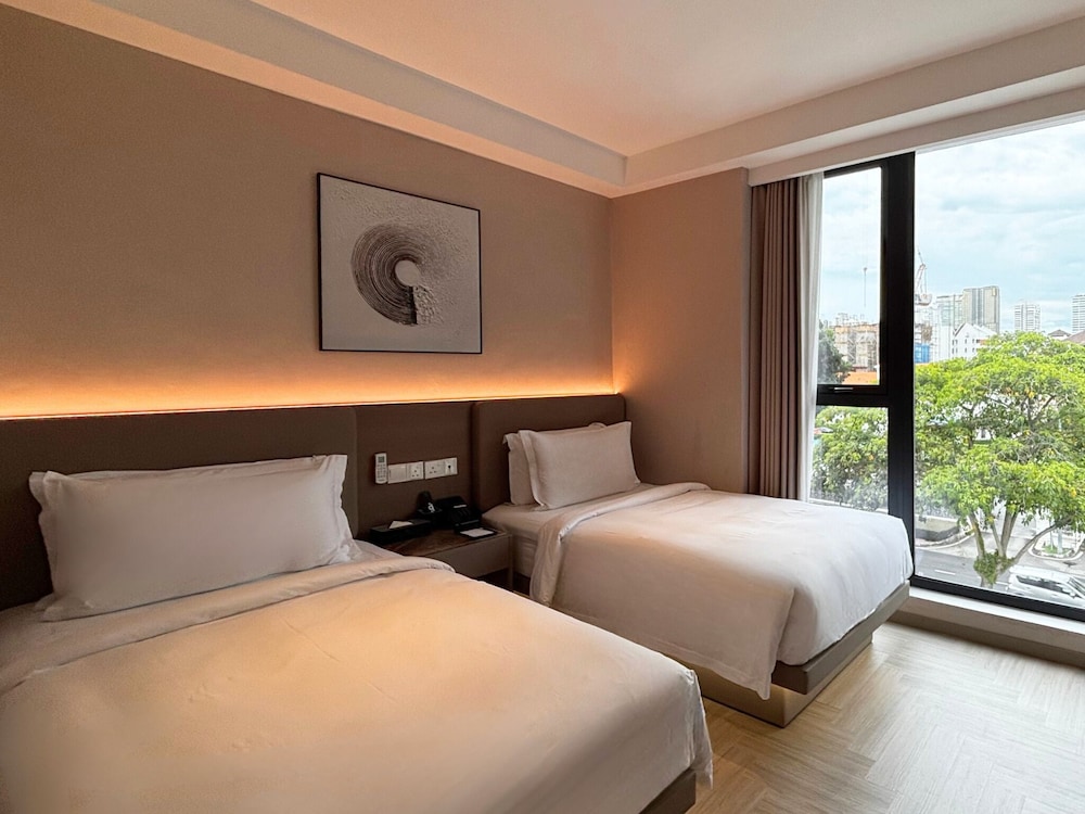 غرفة قياسية بسريرين منفصلين، Landison Hotel Penang 2/7