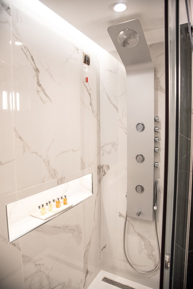 MYSTRAS GRAND PALACE RESORT & SPA 16/50