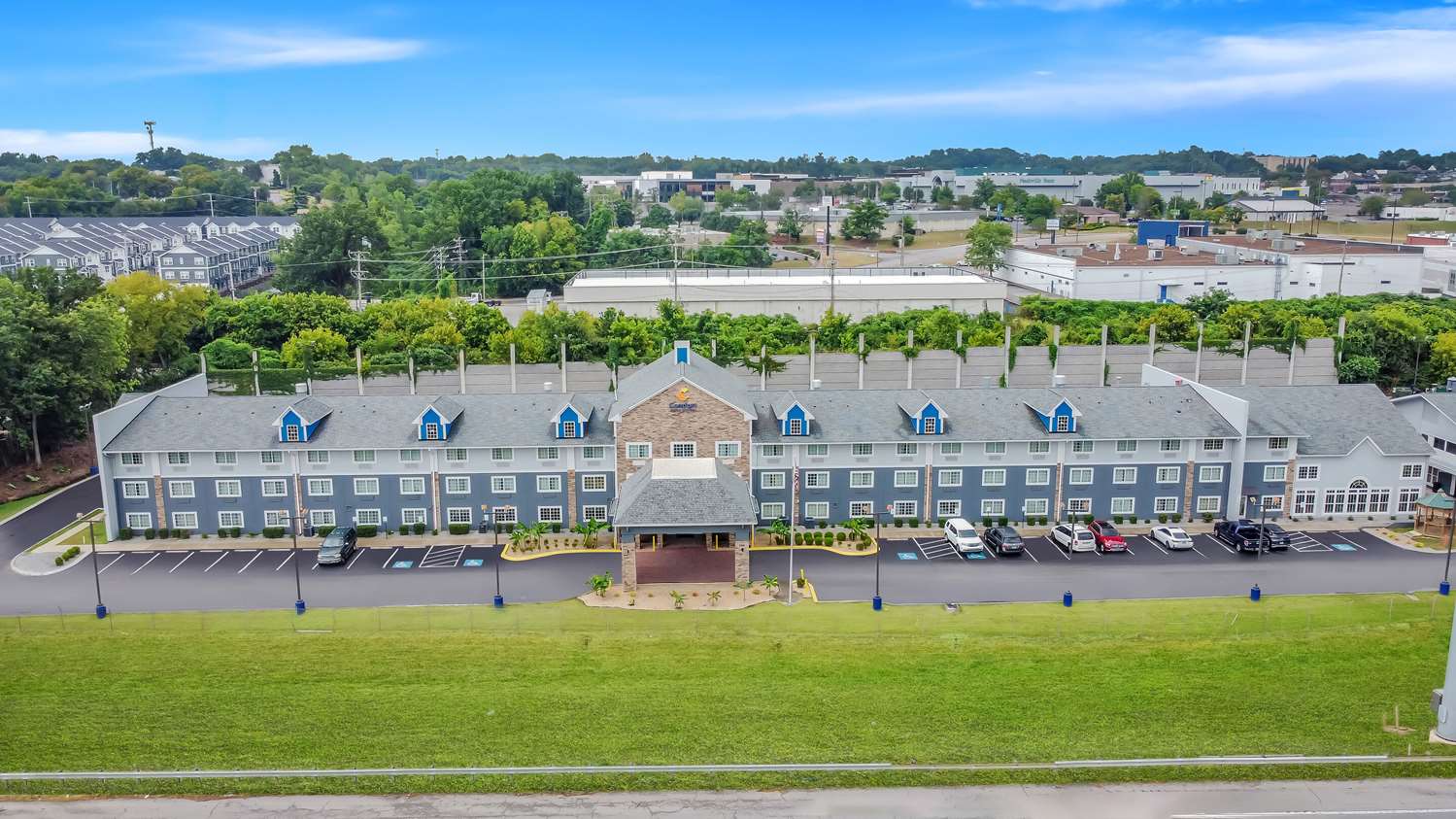 Comfort Inn & Suites Nashville Near Tanger Outlets I-24 Antioch 19/21