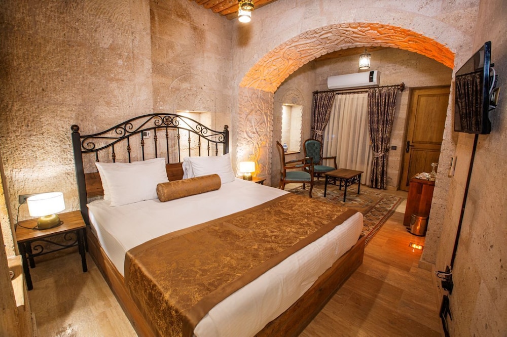 Caldera Hotel 14/77