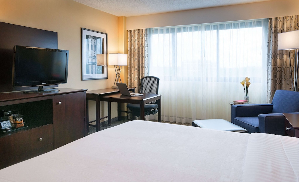 Nashville Airport Marriott 21/72
