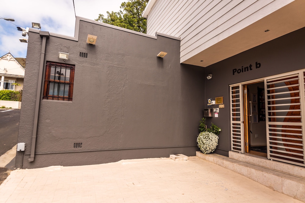 Point B Guest House 67/75