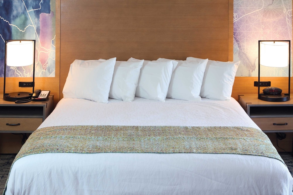 Surfbreak Oceanfront Hotel, Ascend Hotel Collection 12/61