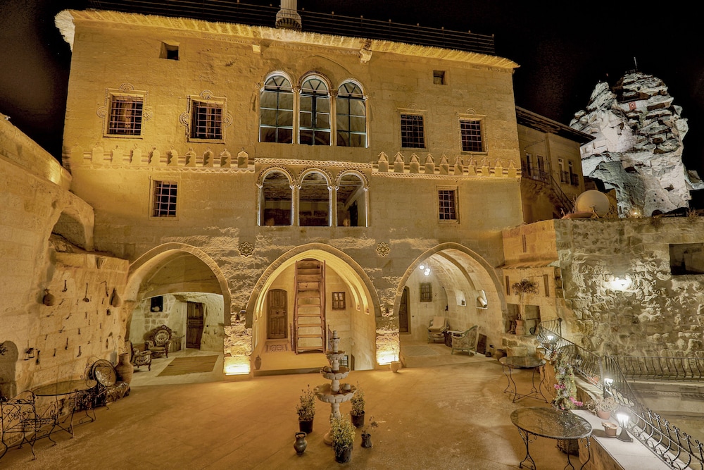 Casia Cave Suites 1/50